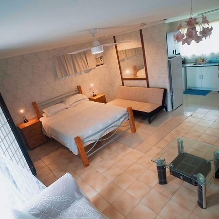 Jjjgm Place @ Alex Hills Ormiston Екстер'єр фото
