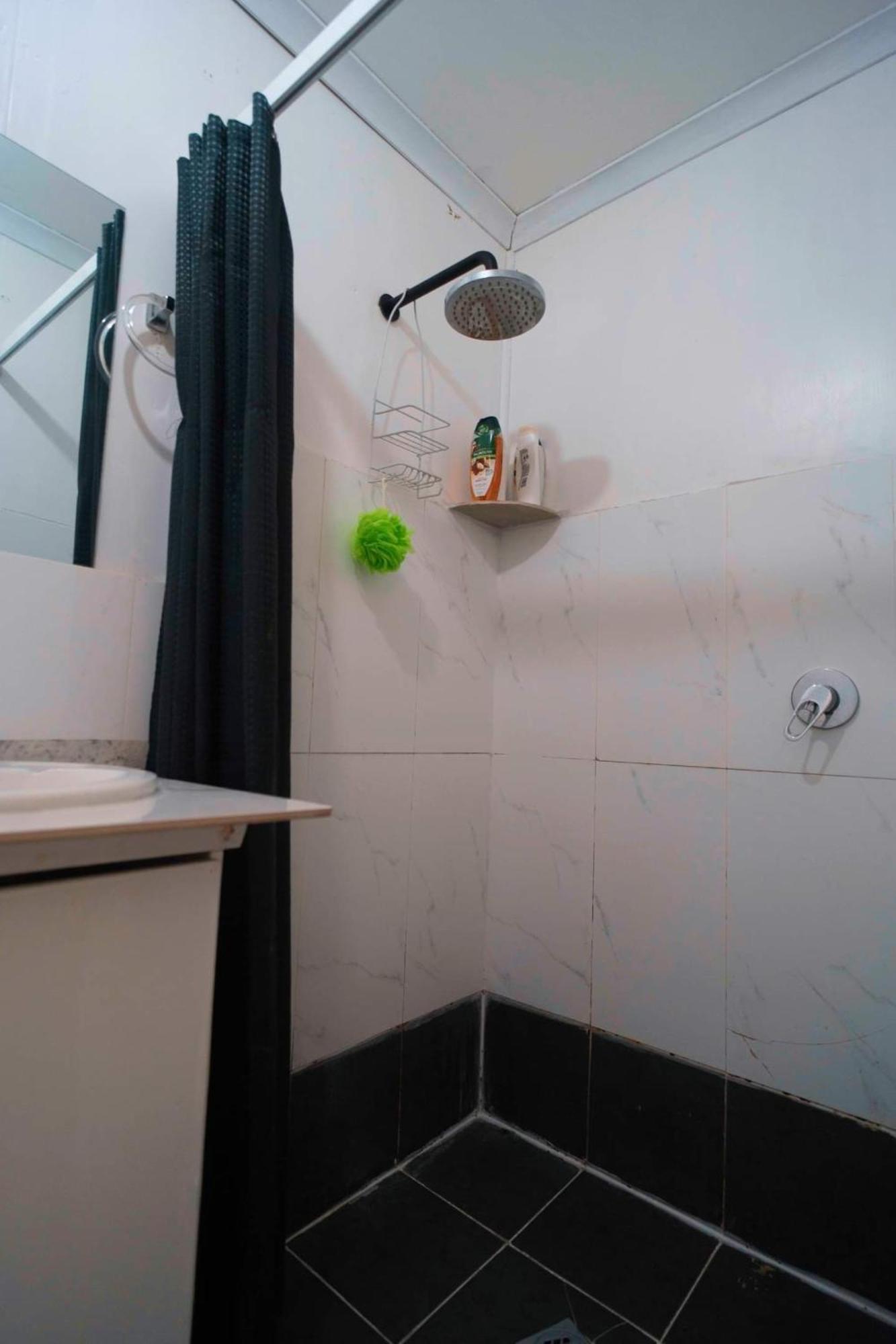 Jjjgm Place @ Alex Hills Ormiston Екстер'єр фото